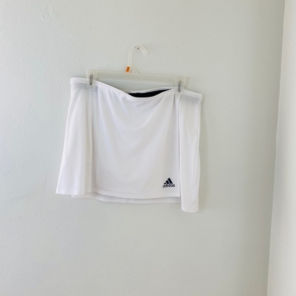 adidas Pants - Adidas Overlay Tennis Shorts. White. Sz L.